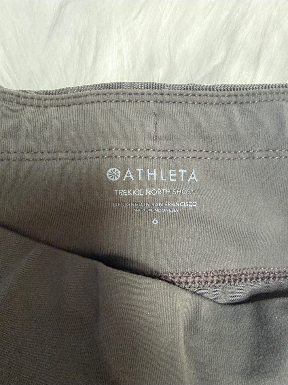 Athleta Trekkie Short - Picture 5 of 9